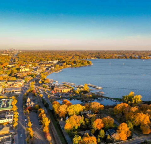 Image of Wayzata city and lake